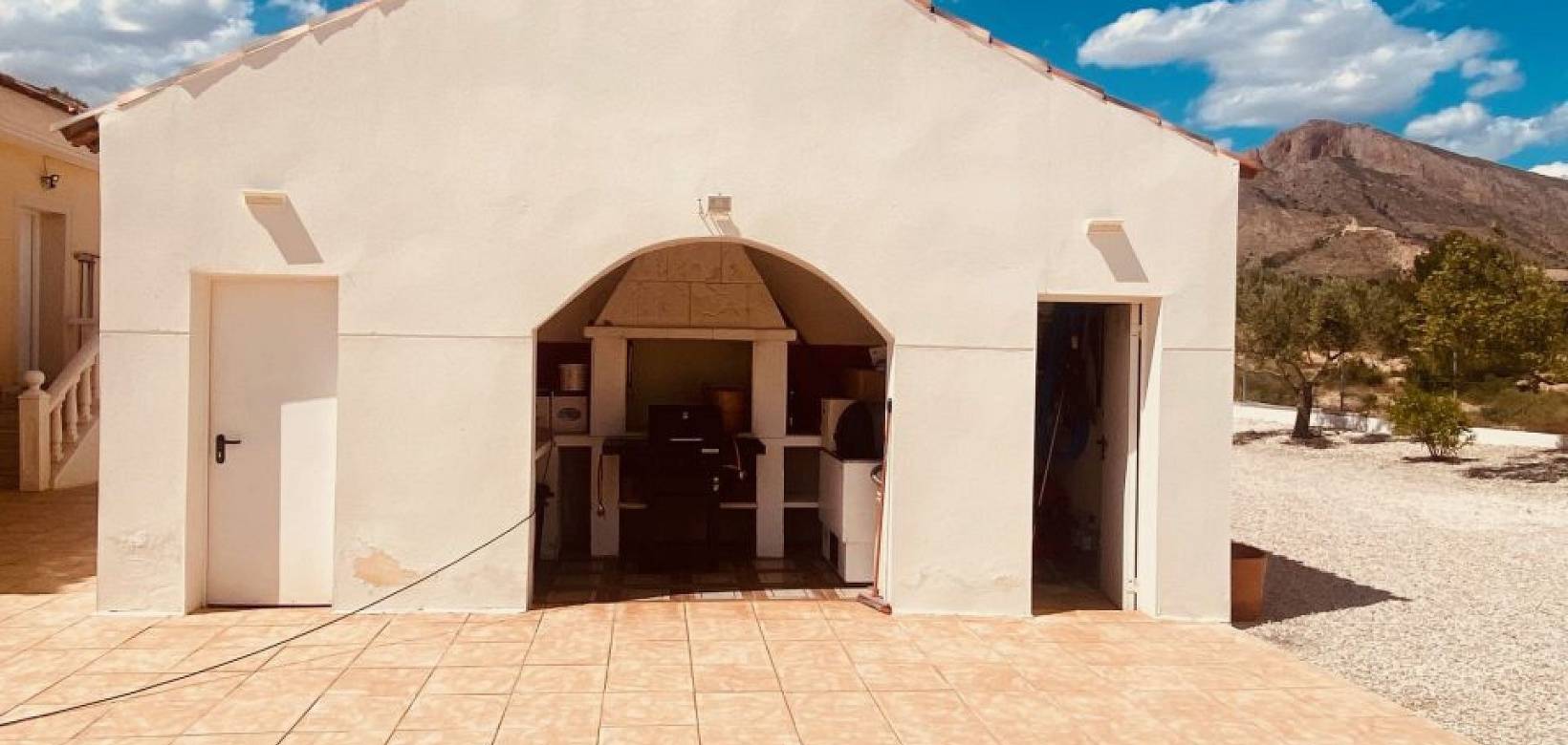 Resale - Villa - Macisvenda