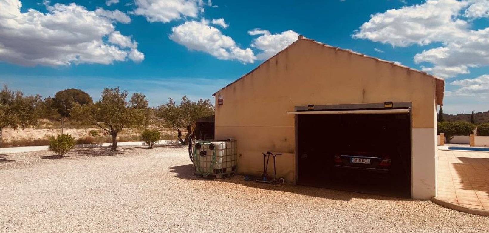 Resale - Villa - Macisvenda