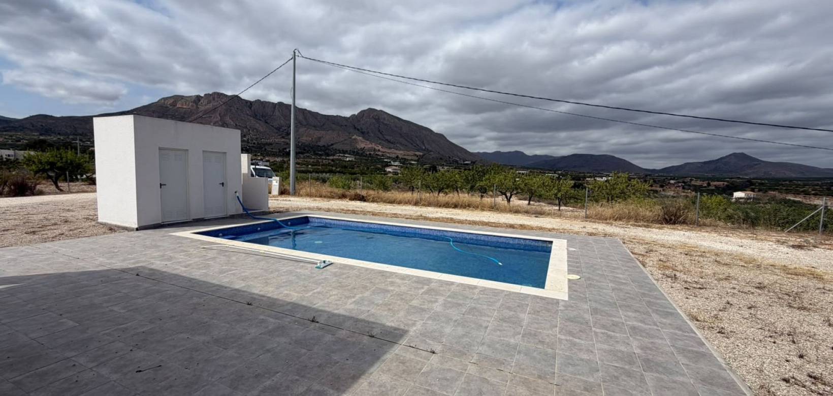Resale - Villa - Macisvenda