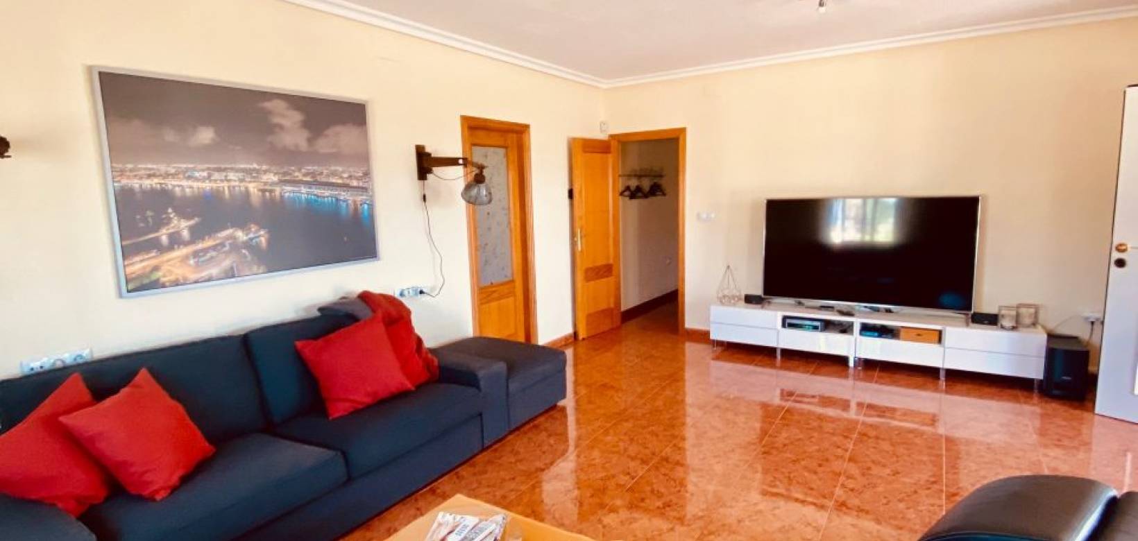 Resale - Villa - Macisvenda