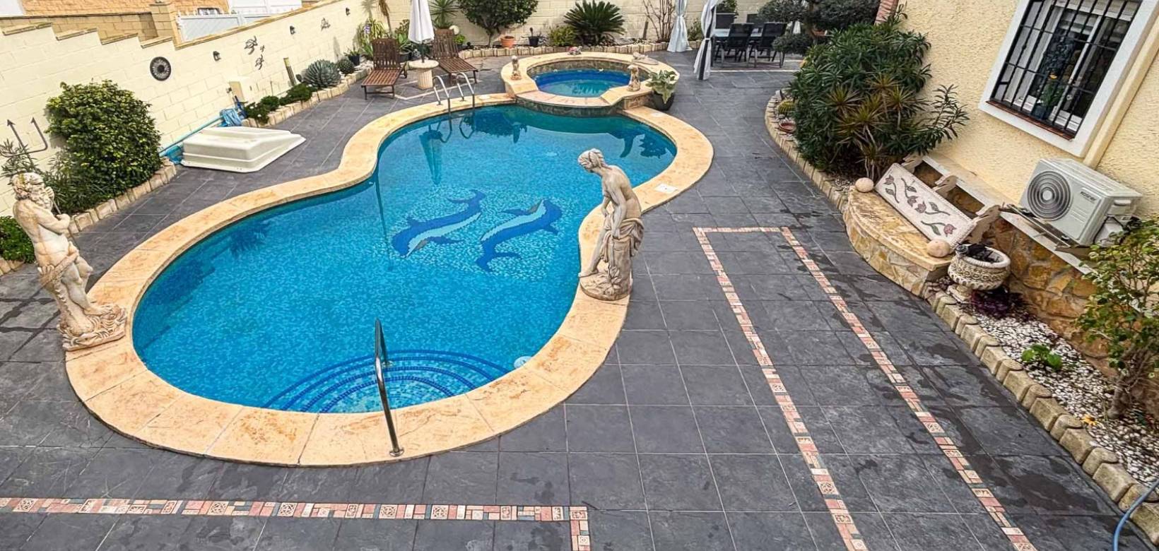 Resale - Villa - Monforte del Cid