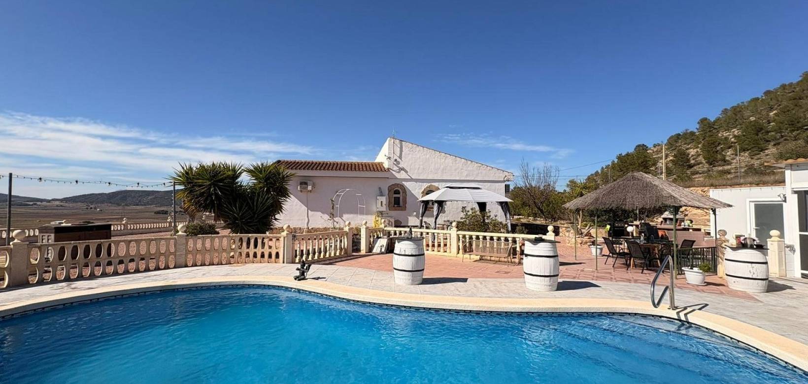 Resale - Villa - Monovar