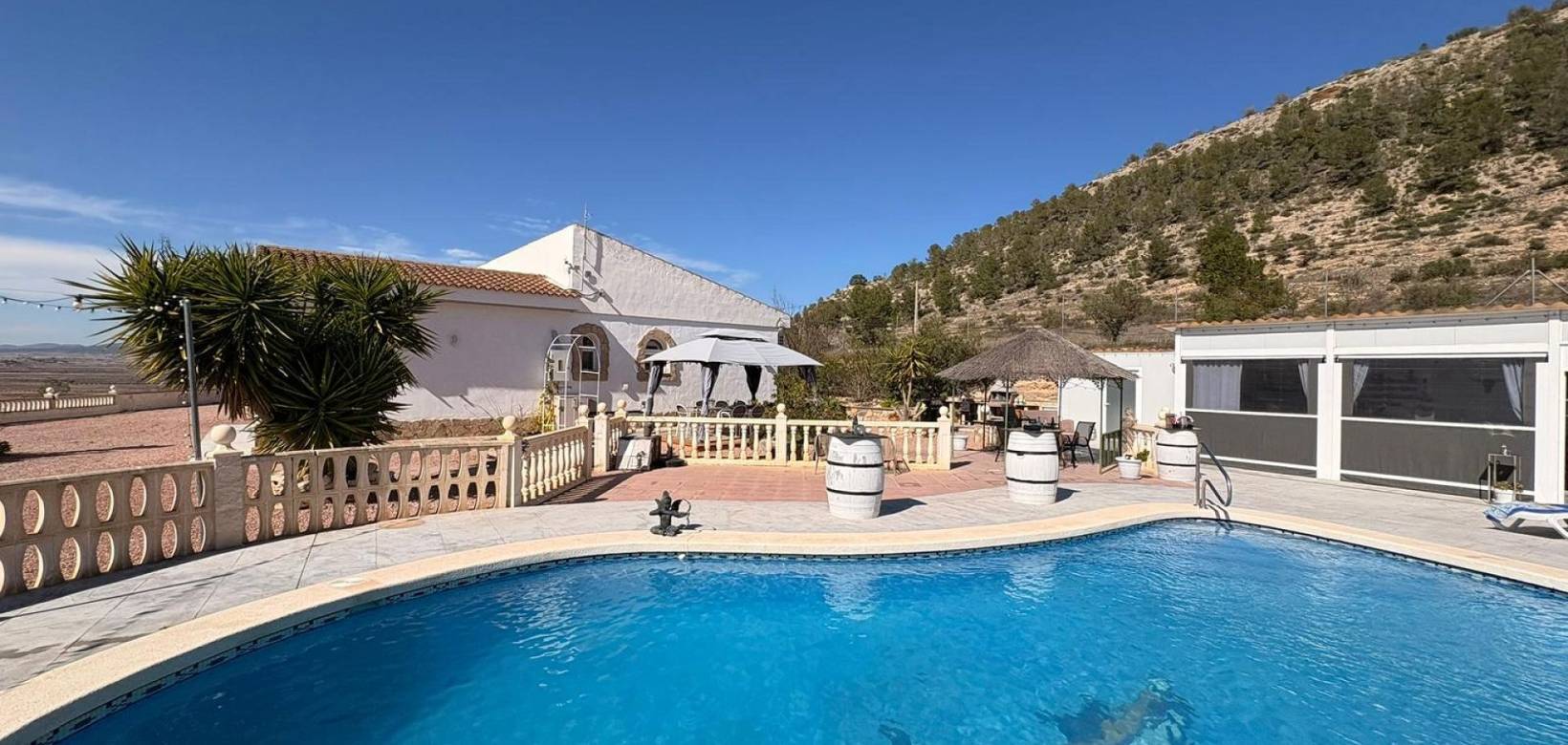 Resale - Villa - Monovar