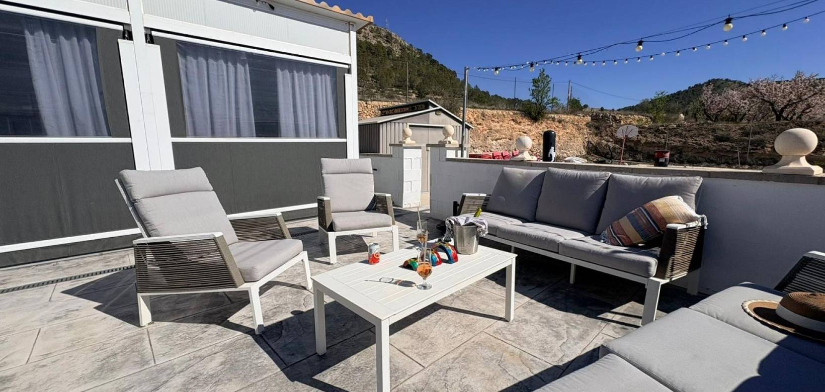 Resale - Villa - Monovar