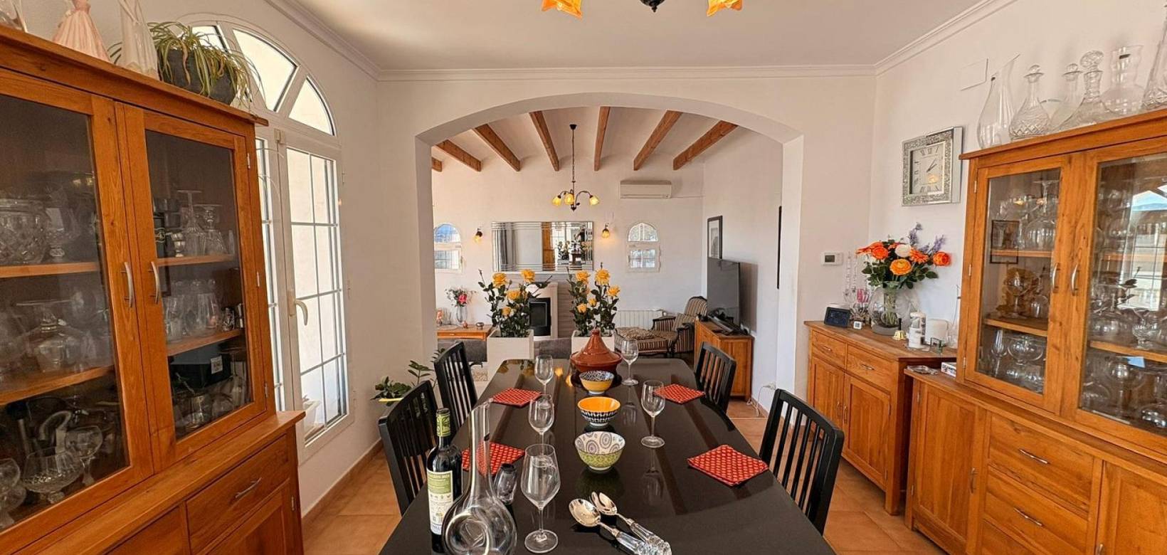 Resale - Villa - Monovar