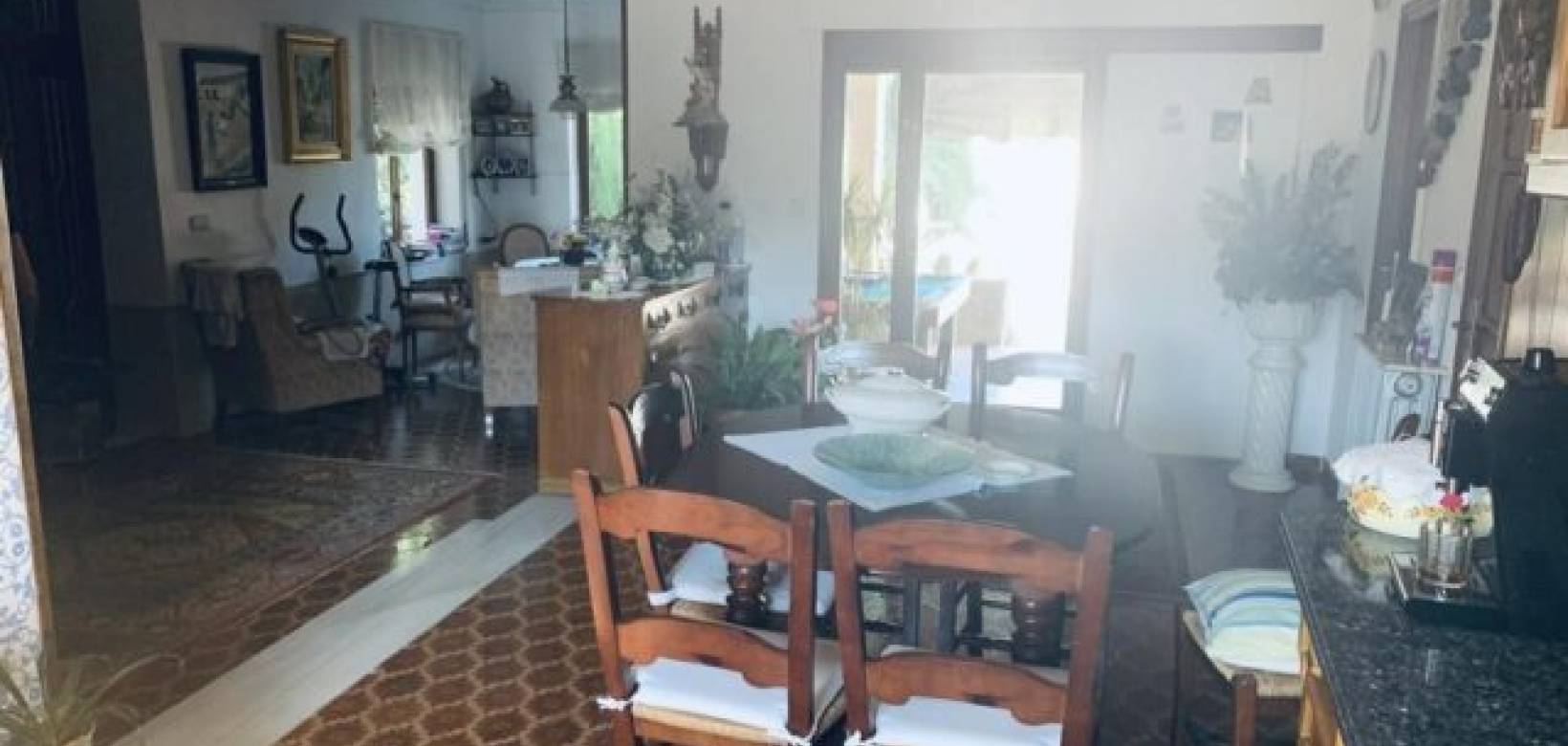 Resale - Villa - Monovar