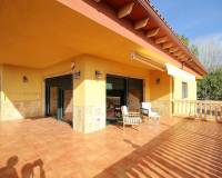 Resale - Villa - Petrer