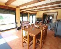 Resale - Villa - Petrer