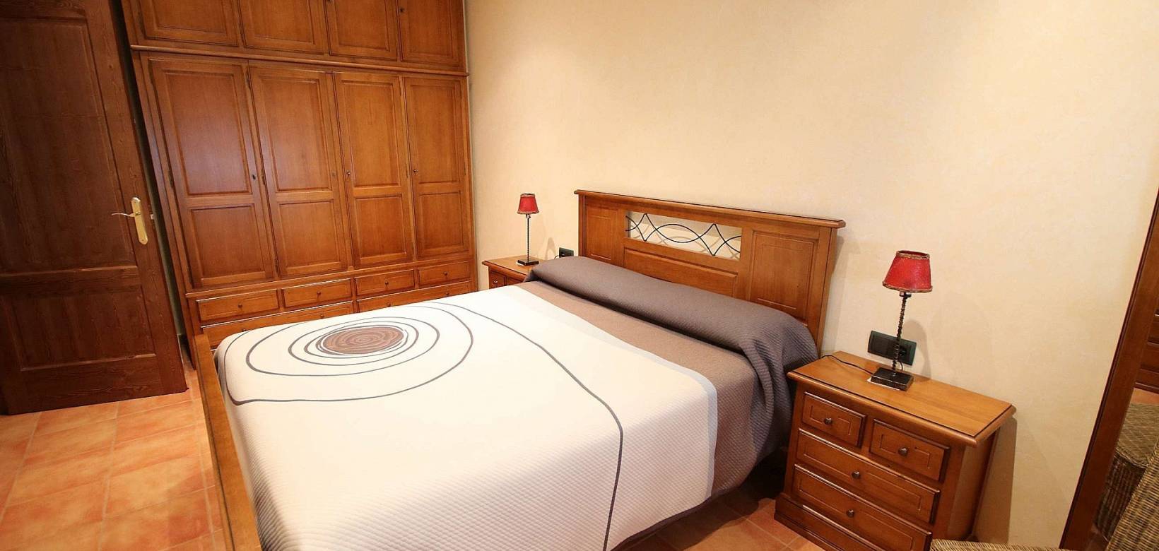 Resale - Villa - Petrer