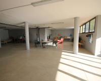 Resale - Villa - Petrer