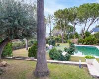 Resale - Villa - Petrer