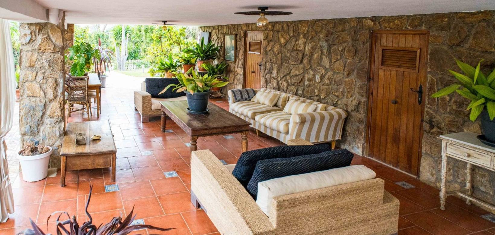 Resale - Villa - Petrer