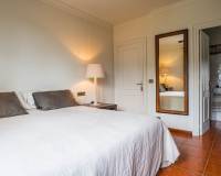 Resale - Villa - Petrer