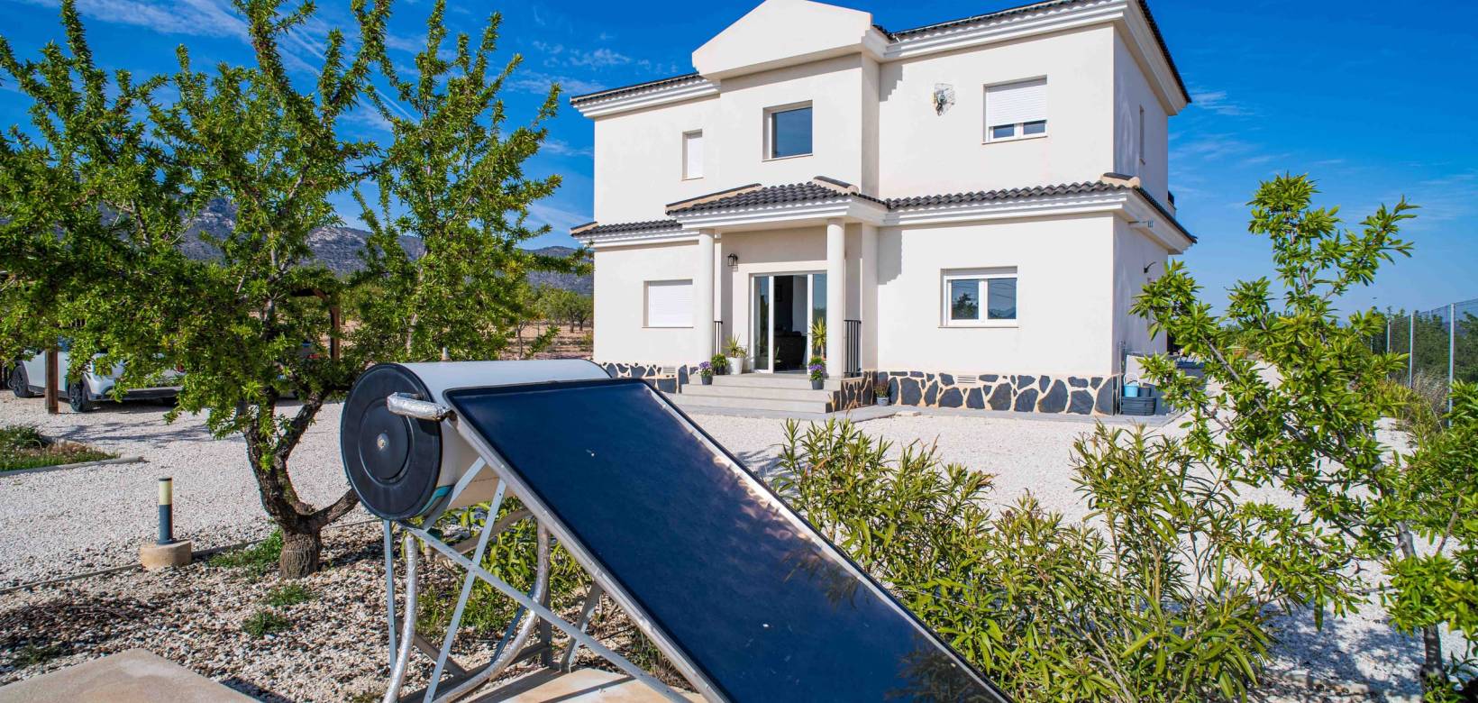 Resale - Villa - Pinoso - Lel