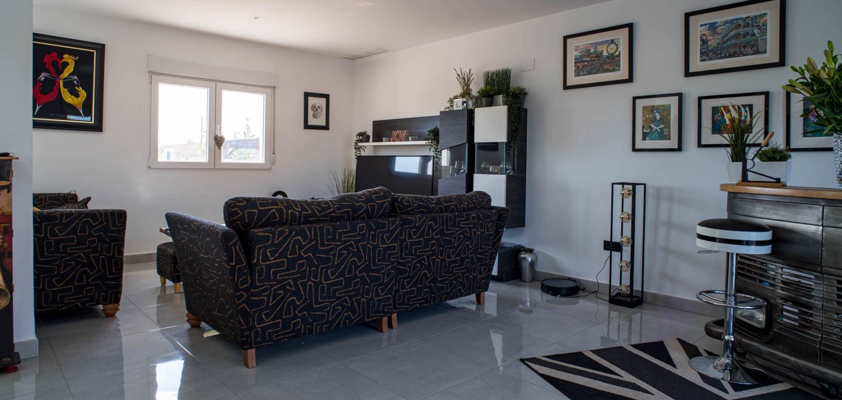 Resale - Villa - Pinoso - Lel
