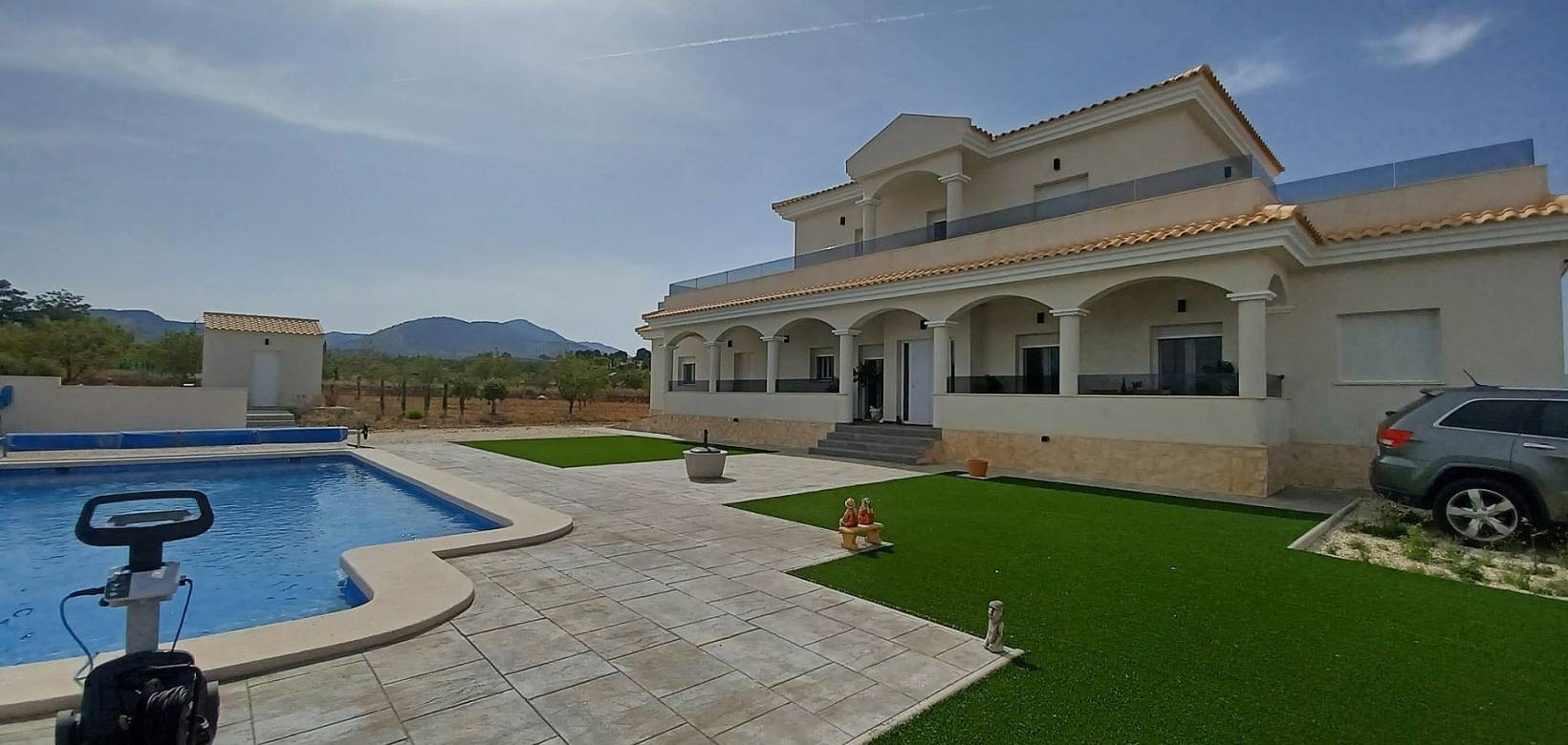 Resale - Villa - Pinoso