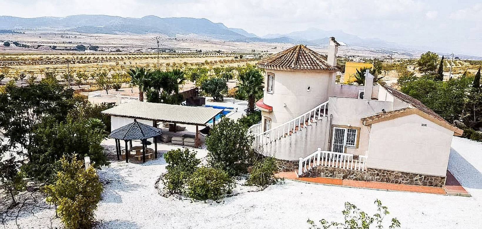 Resale - Villa - Pinoso