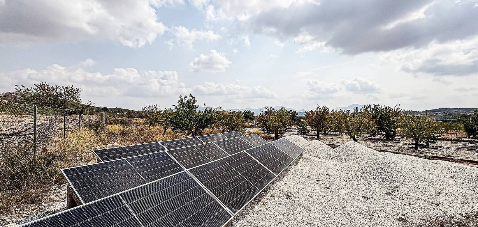 Resale - Villa - Pinoso