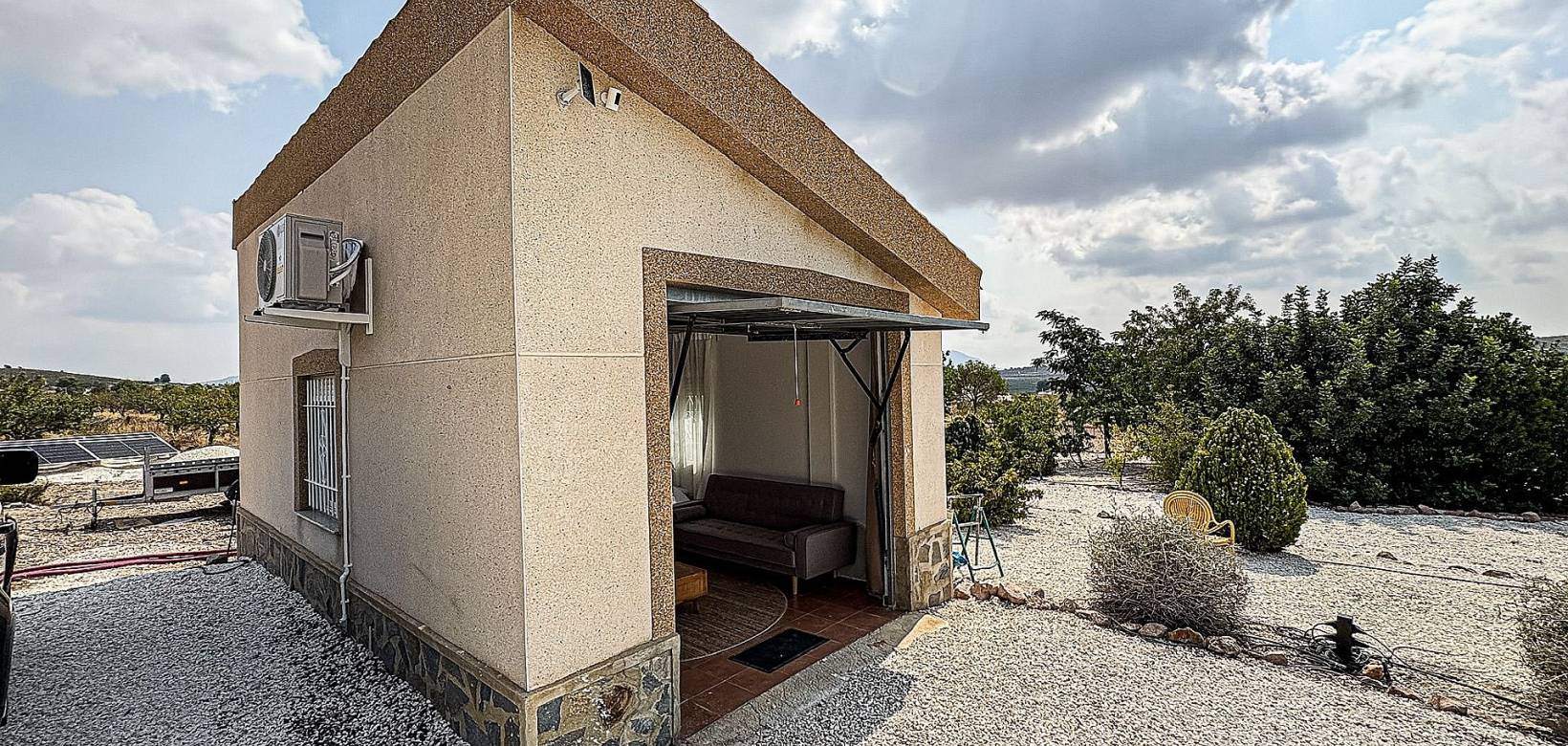 Resale - Villa - Pinoso