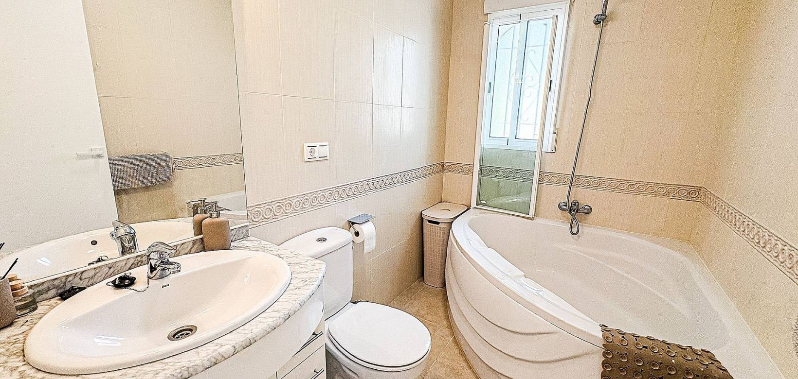 Resale - Villa - Pinoso