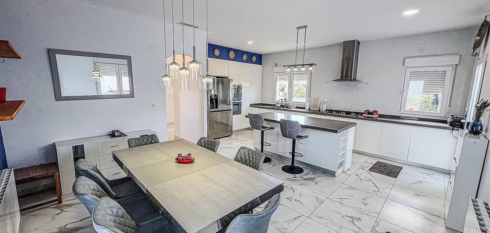 Resale - Villa - Pinoso