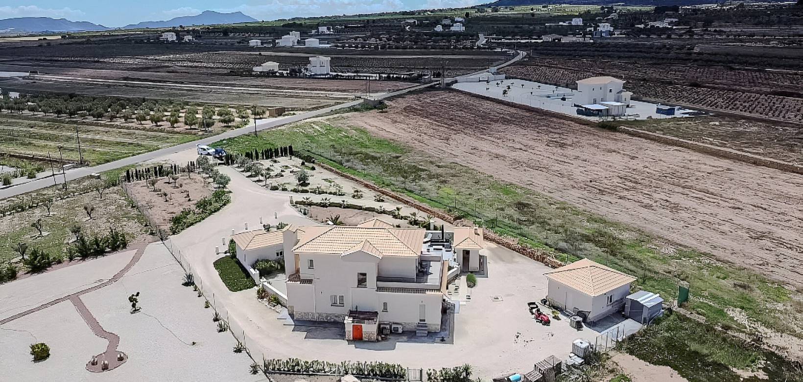 Resale - Villa - Pinoso