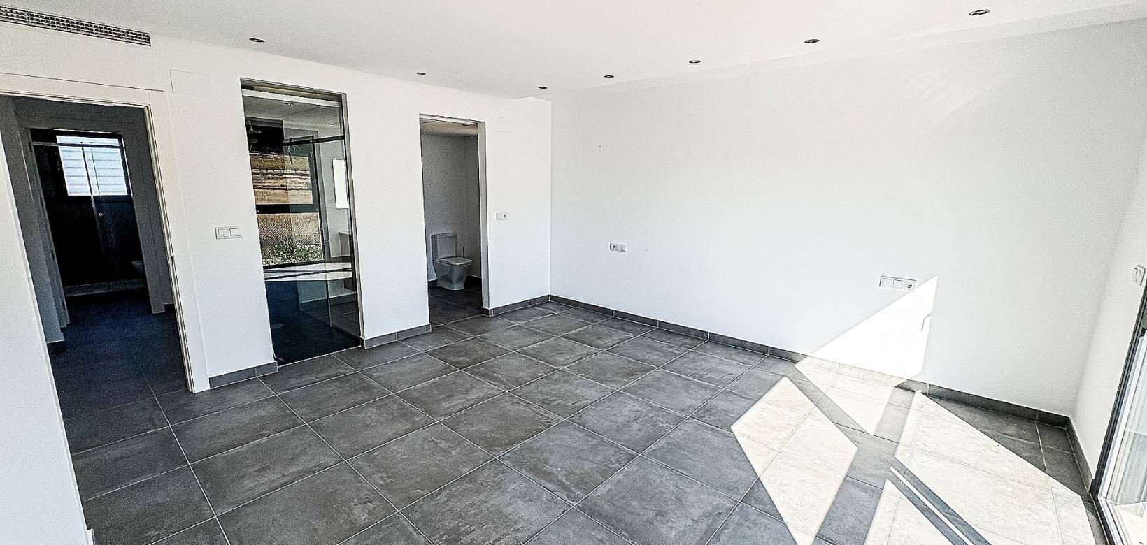 Resale - Villa - Pinoso