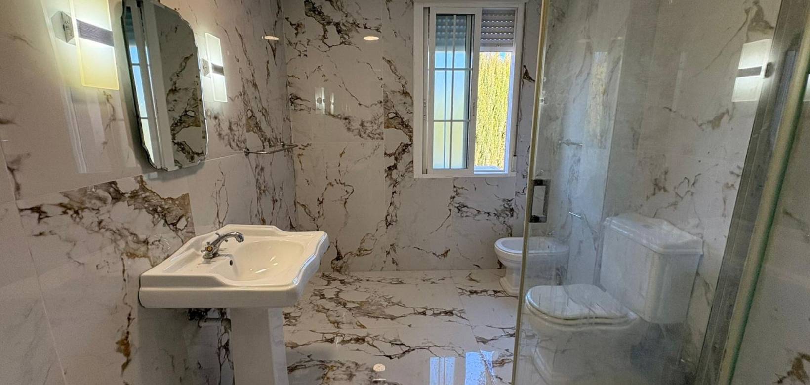 Resale - Villa - Pinoso