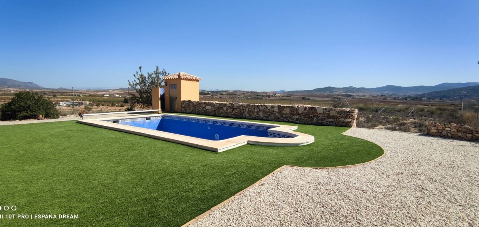 Resale - Villa - Pinoso