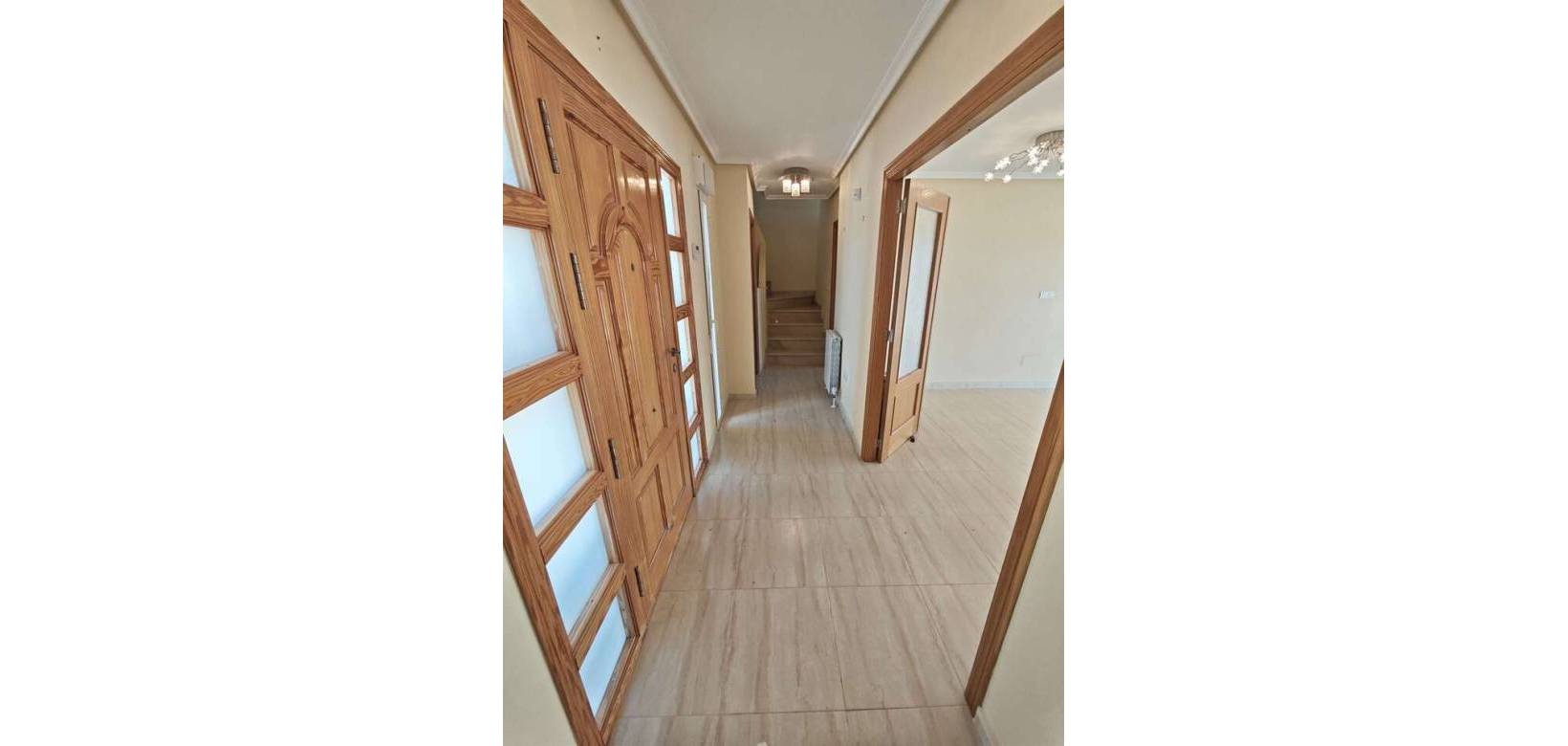 Resale - Villa - Pinoso