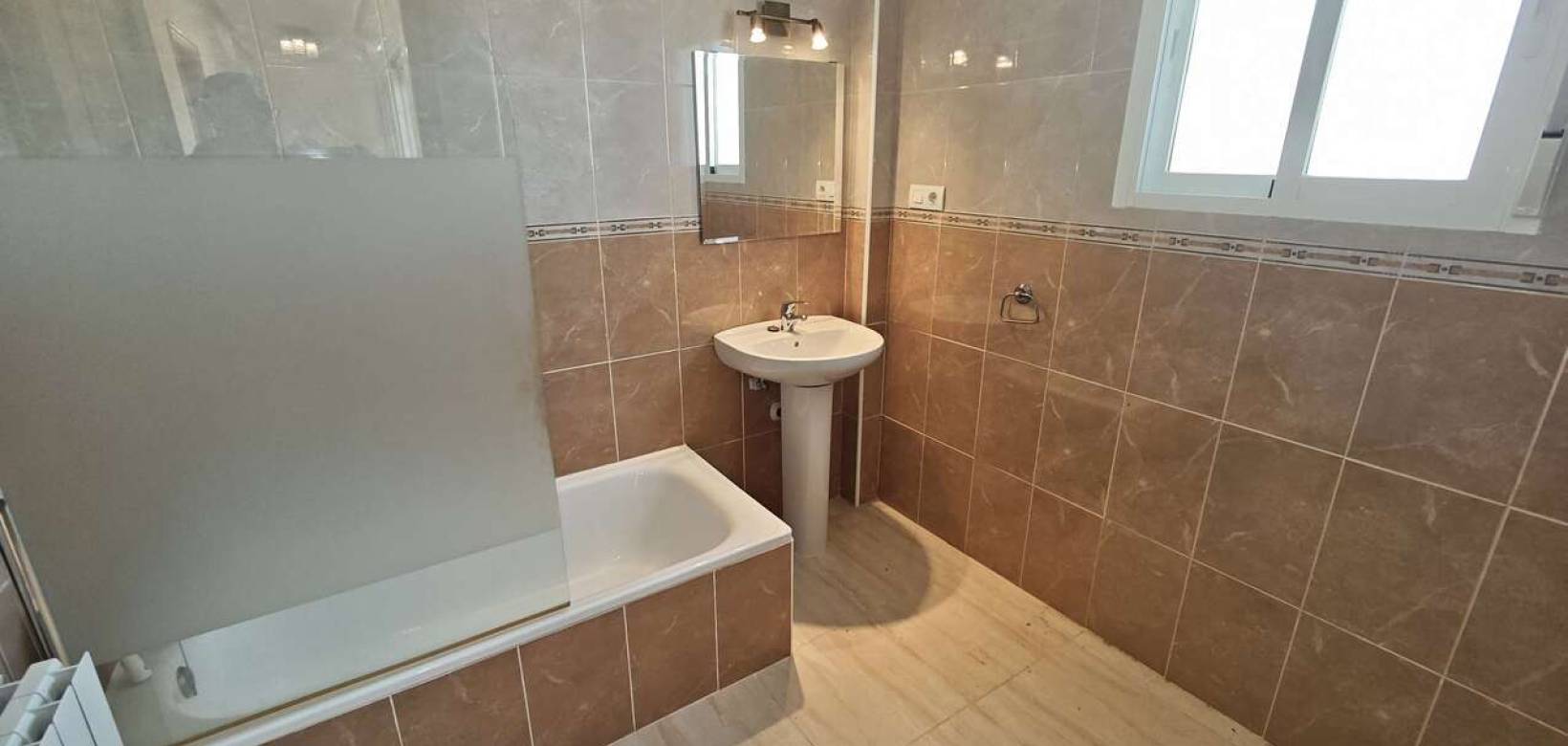 Resale - Villa - Pinoso