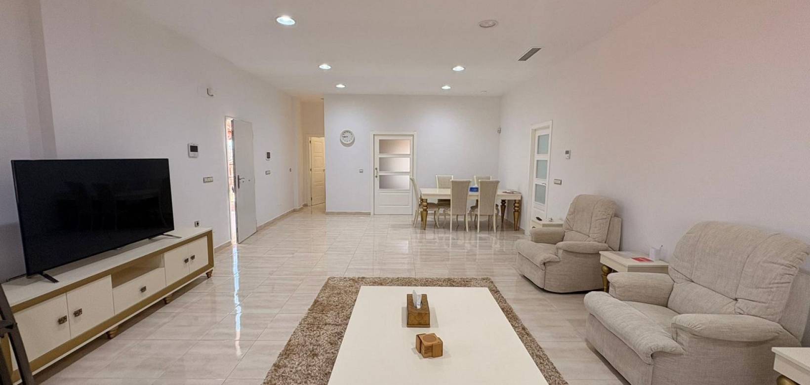 Resale - Villa - Pinoso