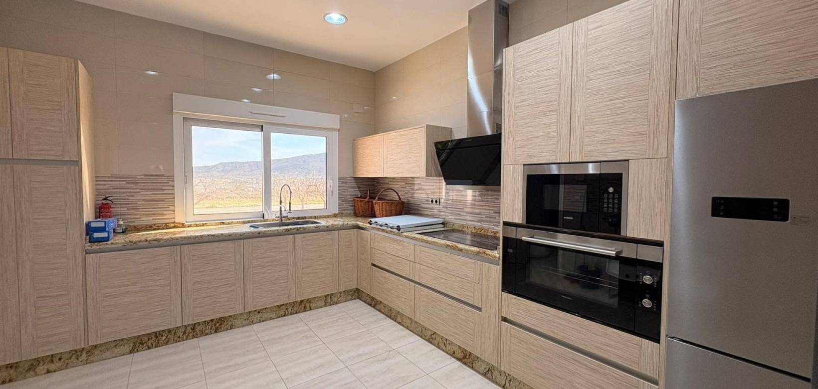 Resale - Villa - Pinoso