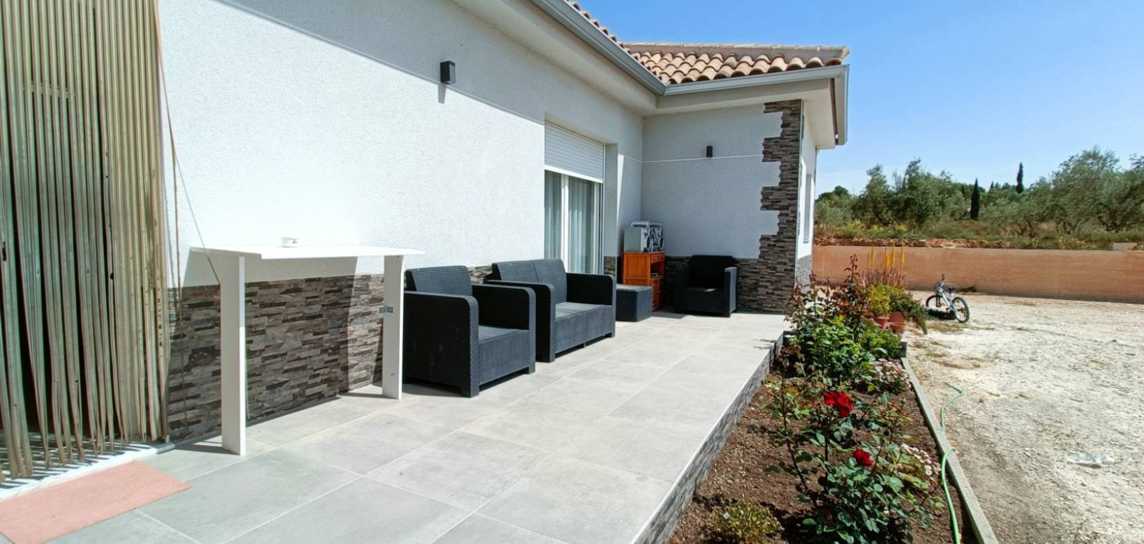 Resale - Villa - Pinoso
