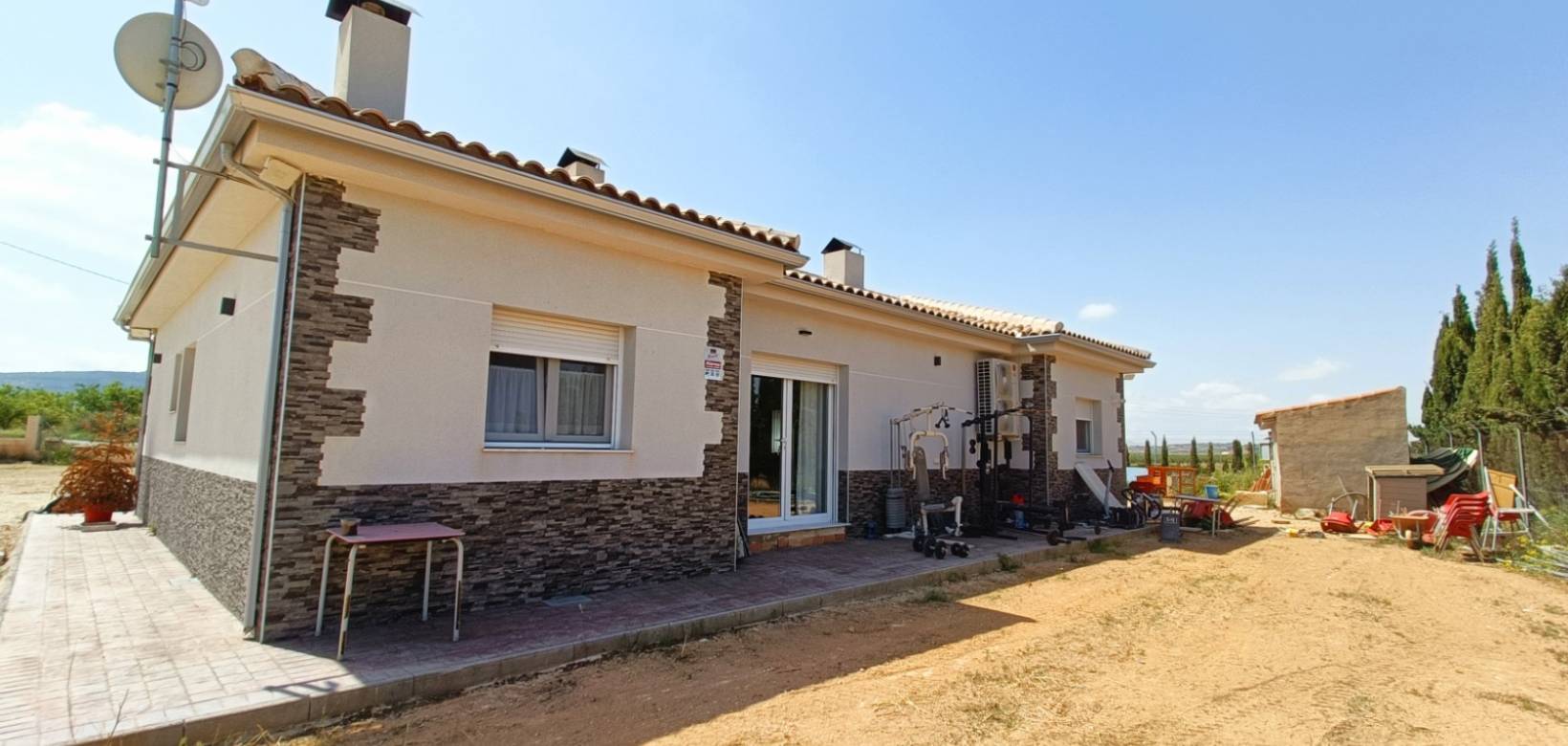 Resale - Villa - Pinoso