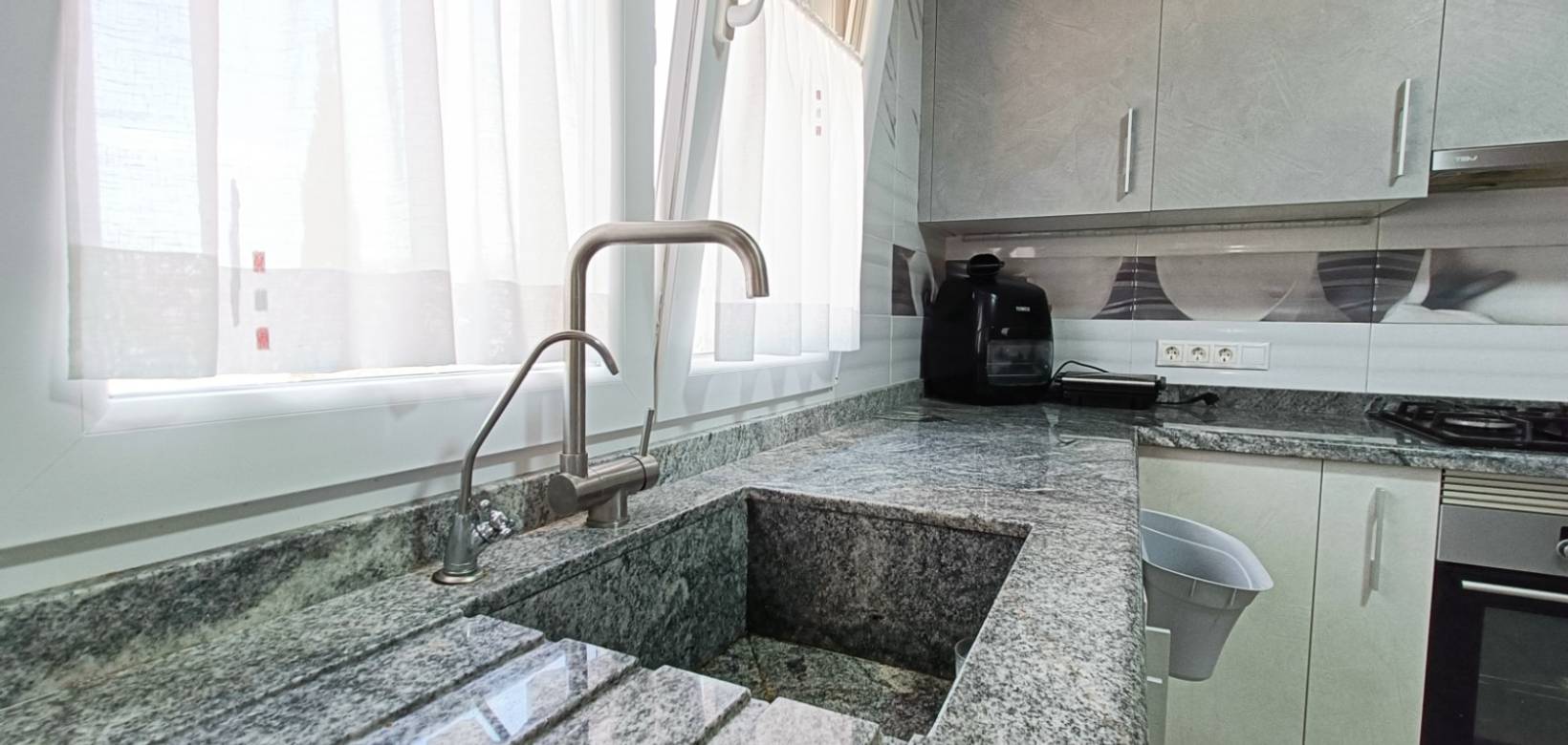 Resale - Villa - Pinoso