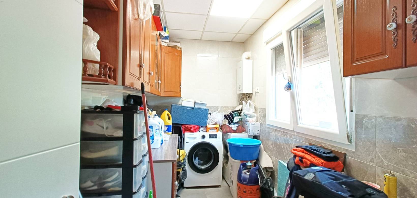 Resale - Villa - Pinoso