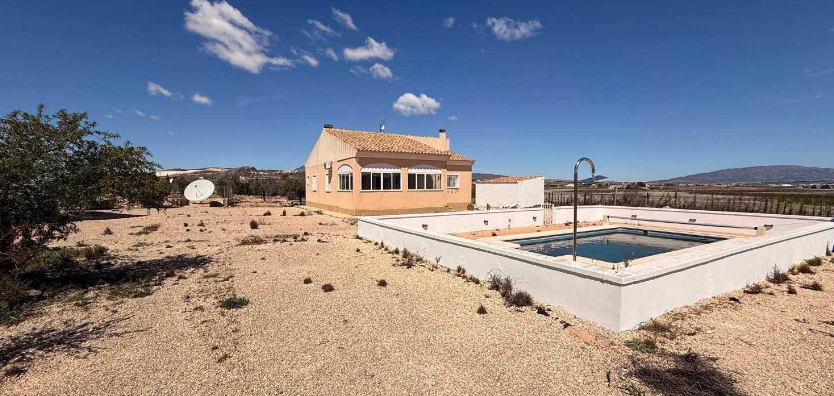 Resale - Villa - Pinoso