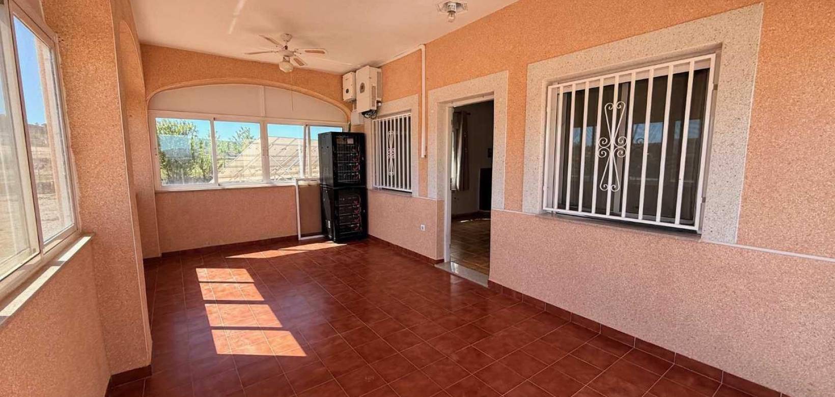 Resale - Villa - Pinoso