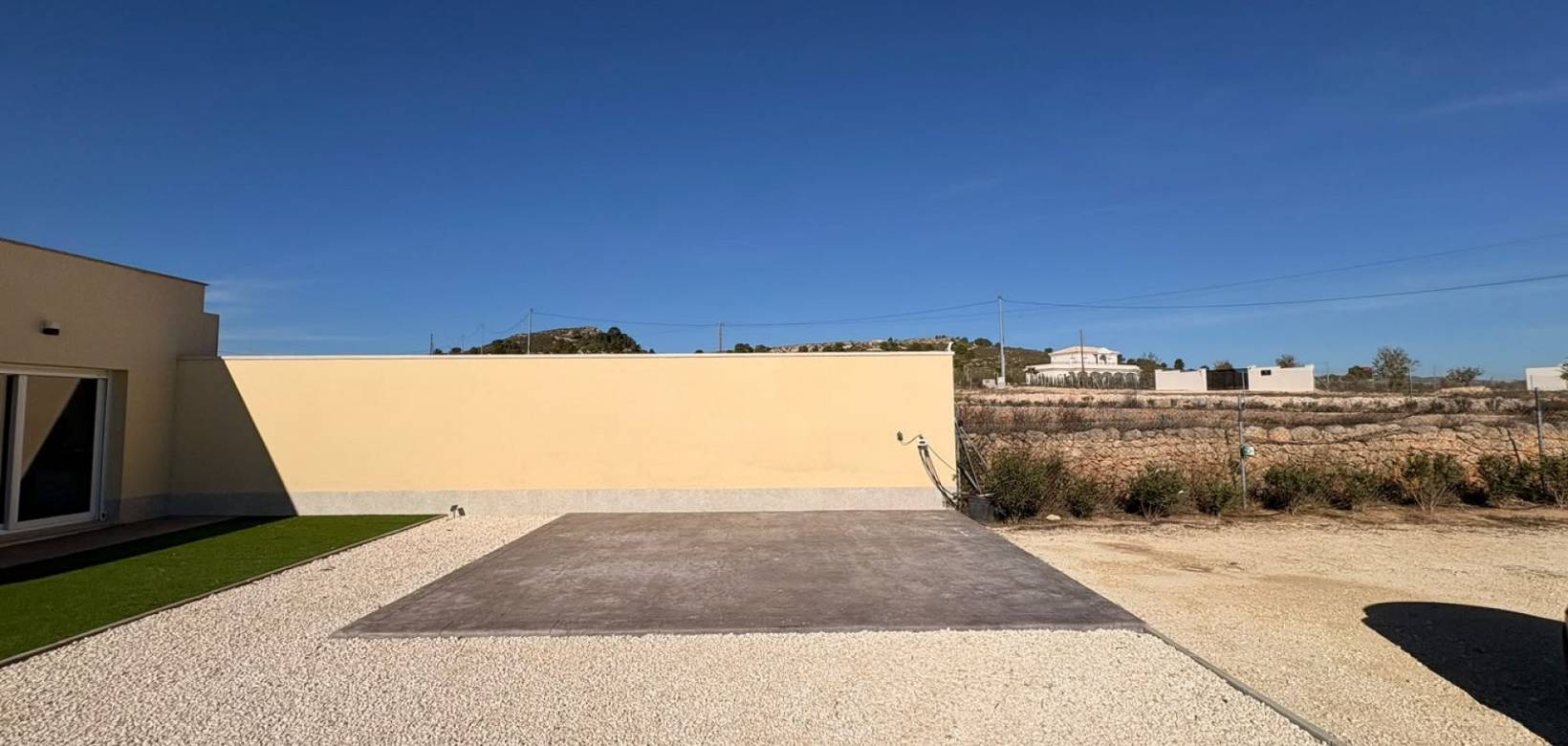 Resale - Villa - Pinoso