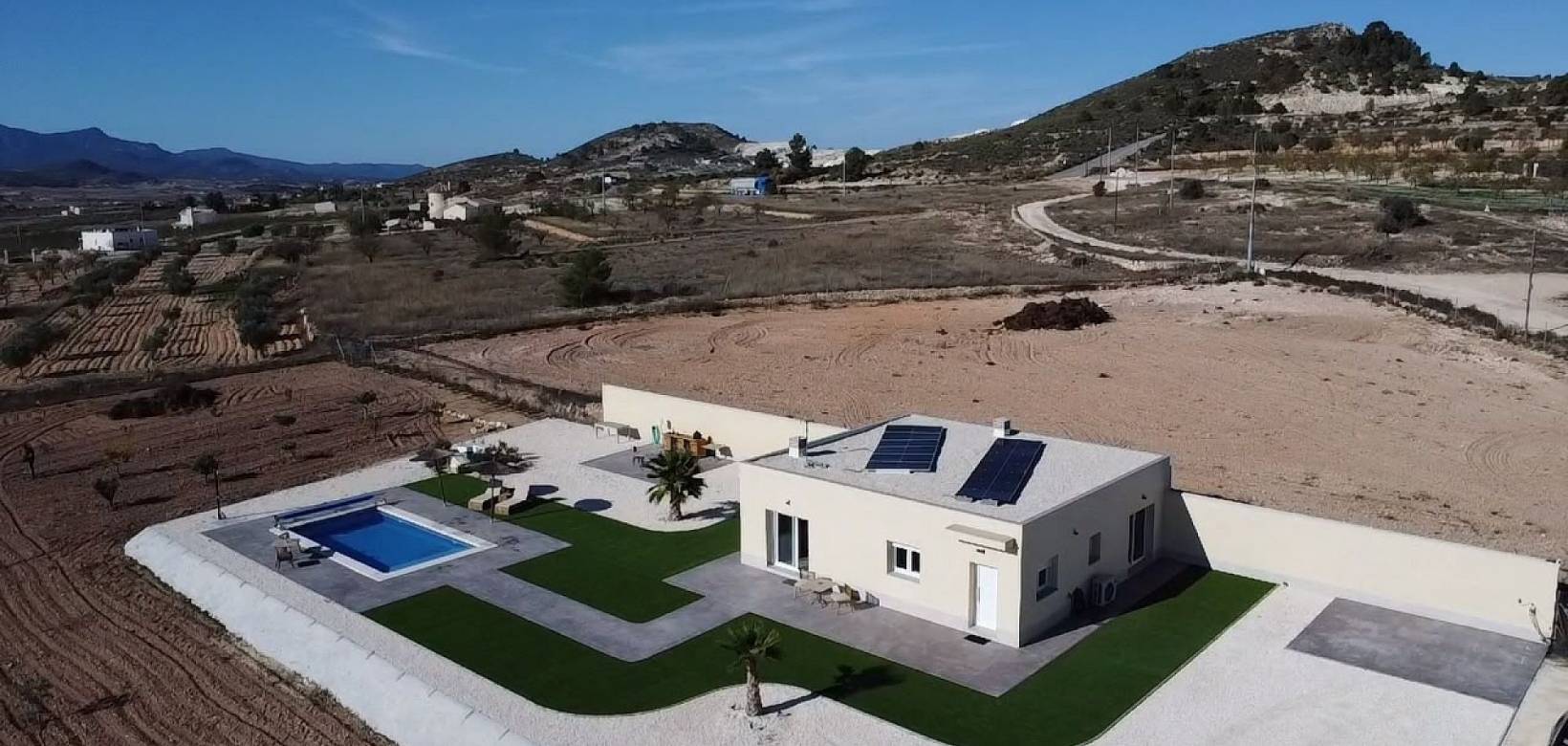 Resale - Villa - Pinoso