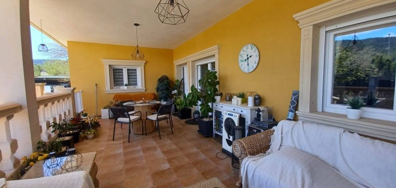 Resale - Villa - Pinoso