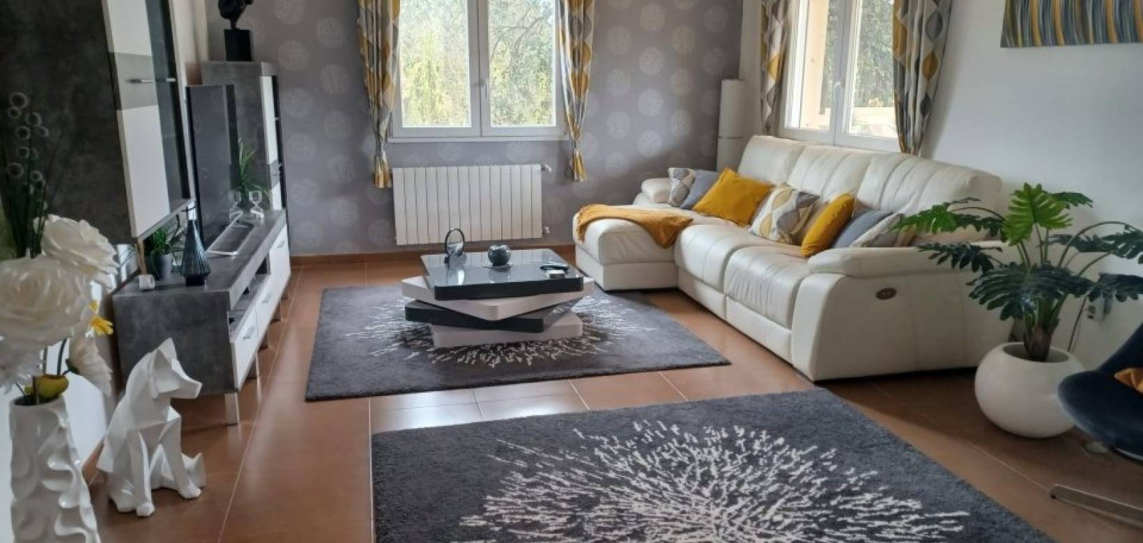 Resale - Villa - Pinoso