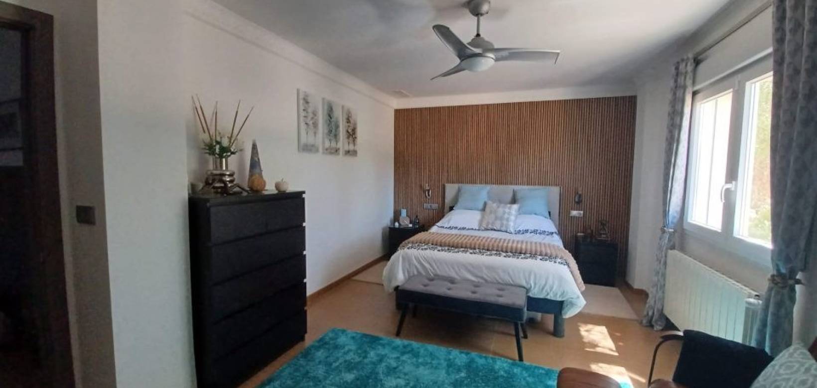 Resale - Villa - Pinoso