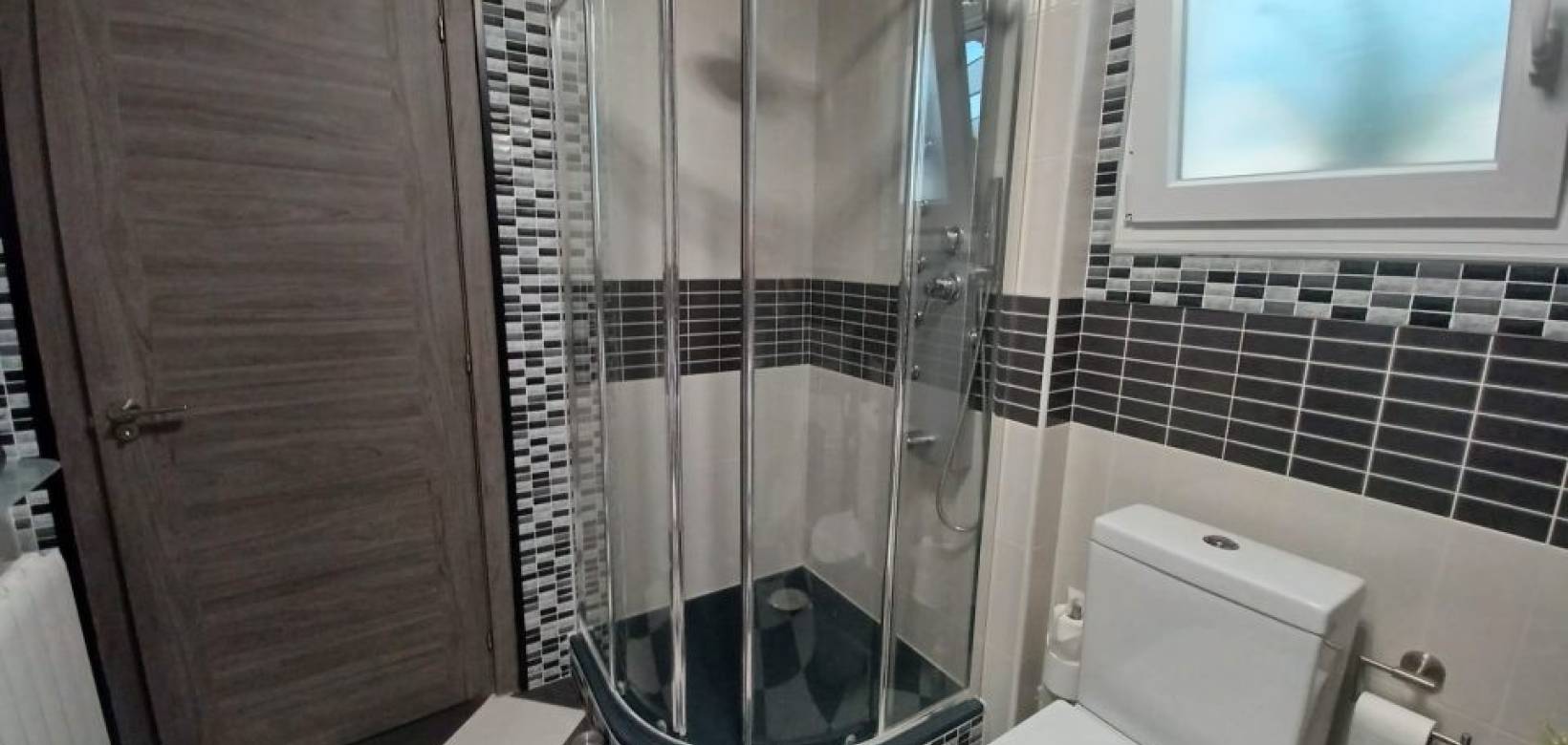 Resale - Villa - Pinoso