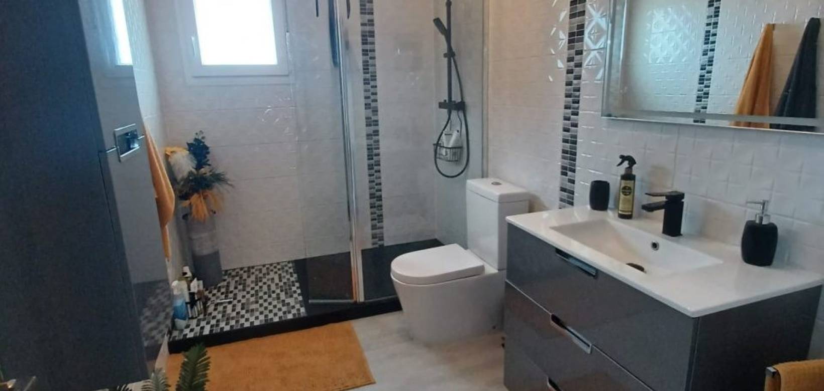 Resale - Villa - Pinoso