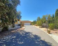 Resale - Villa - Pinoso