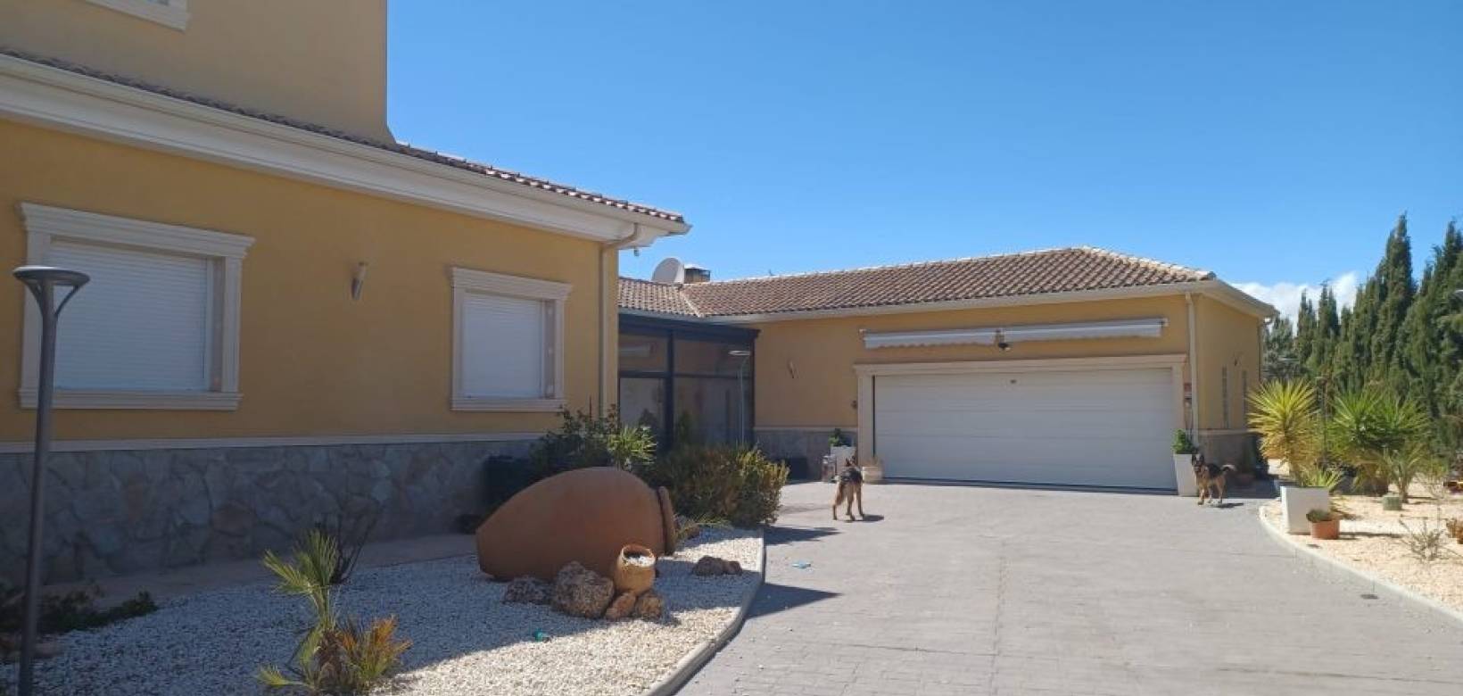 Resale - Villa - Pinoso