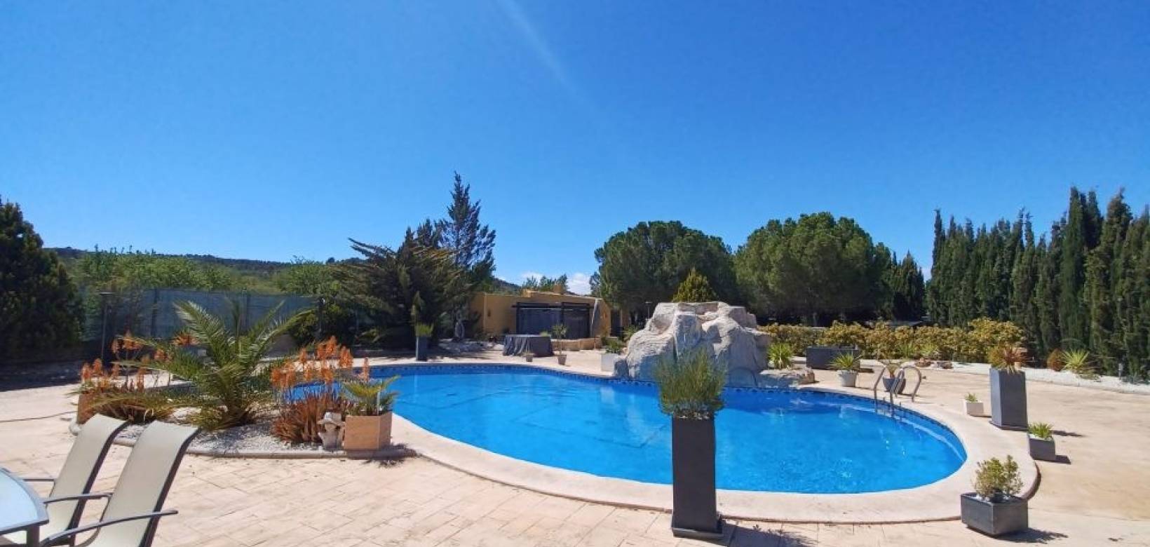 Resale - Villa - Pinoso