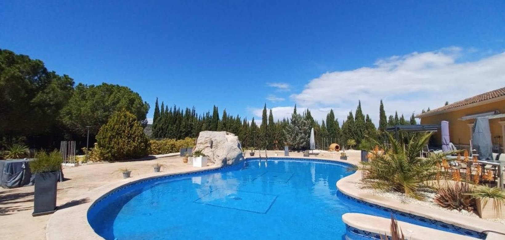 Resale - Villa - Pinoso